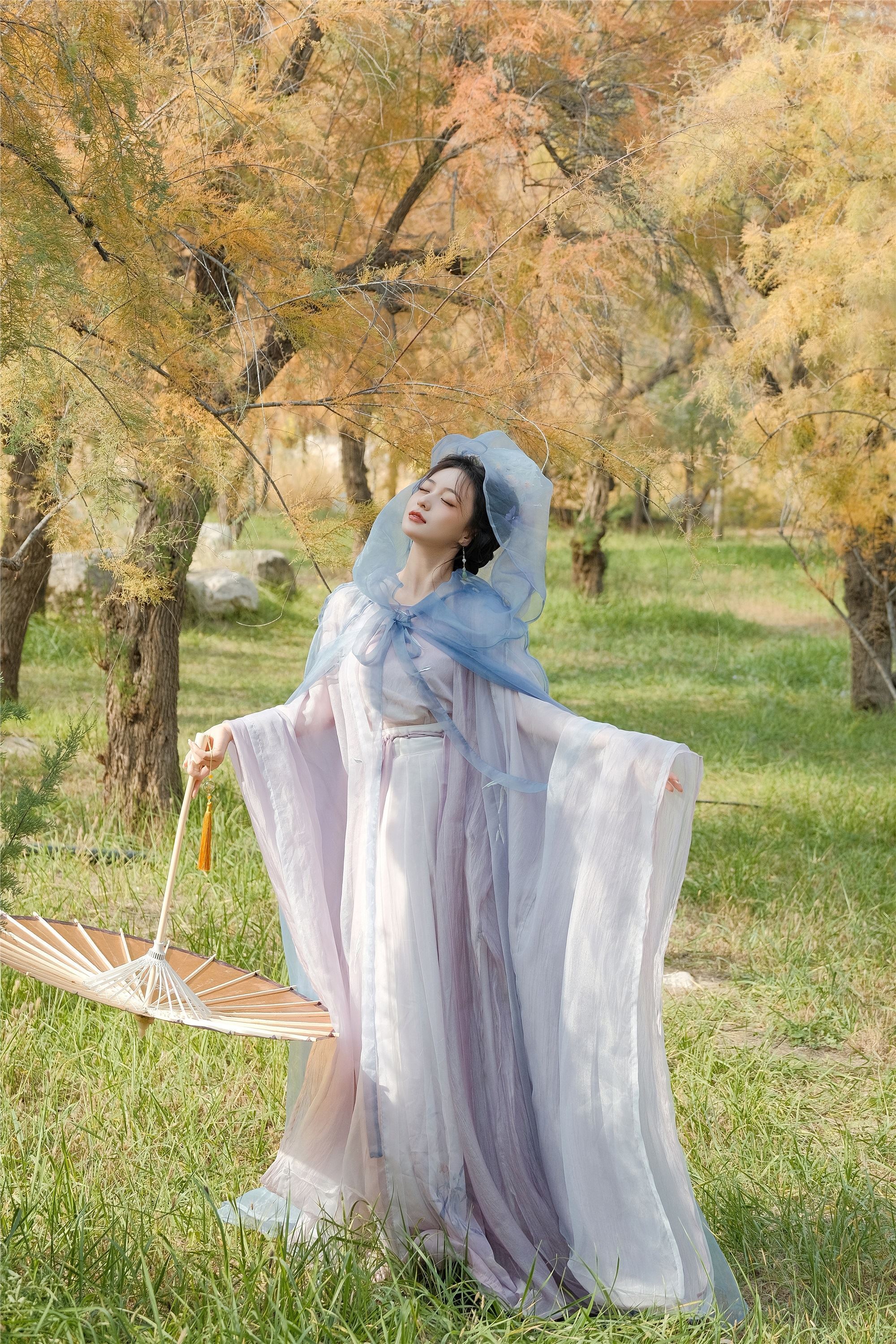 YITUYU艺图语 2025.01.04 叶落惊秋 珍妮